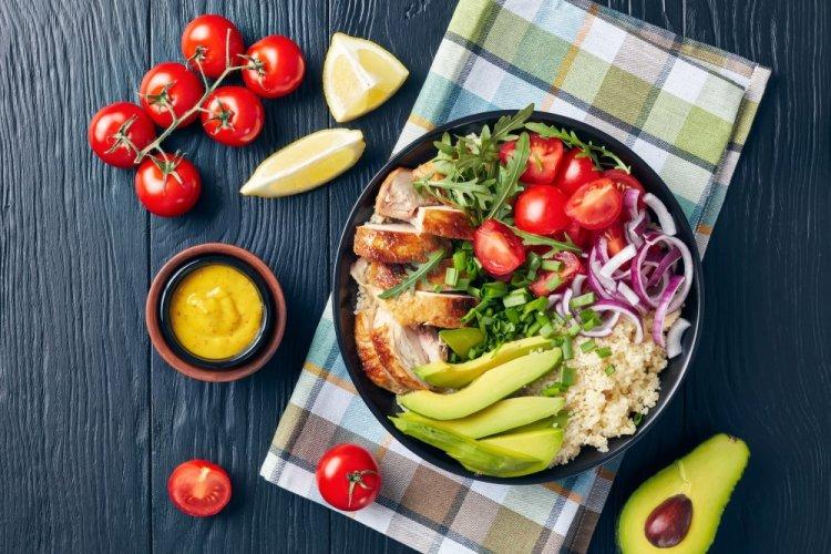 Боул с кускусом и куриным филе