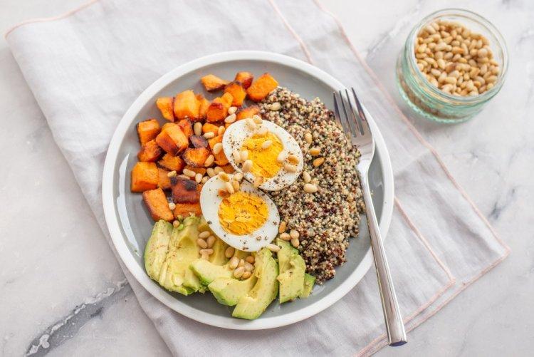 Боул с запеченной курицей, тыквой и фетой