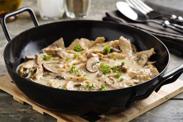 Соевое мясо с грибами