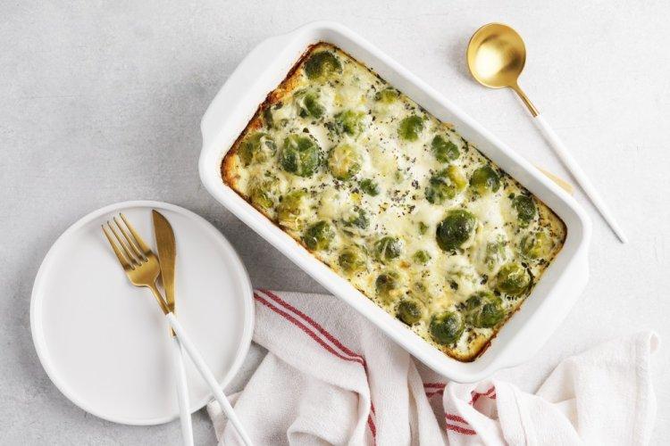 Запеканка из брюссельской капусты с курицей в аэрогриле