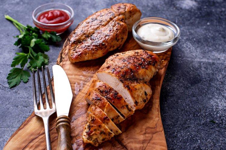 15 быстрых и вкусных рецептов мяса в аэрогриле