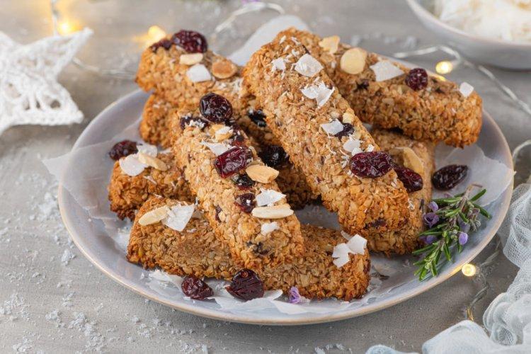 Злаковые батончики с кокосом
