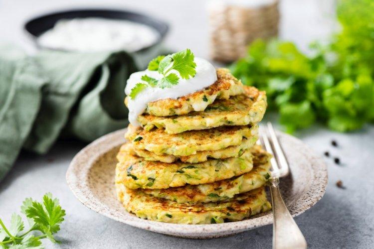 Творожные оладьи с кабачком