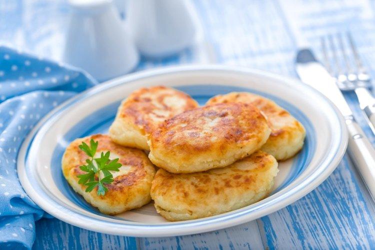 Картофельные котлеты с творогом в духовке