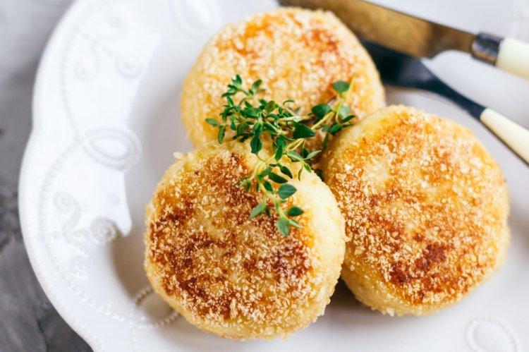 Картофельные котлеты с крабовыми палочками