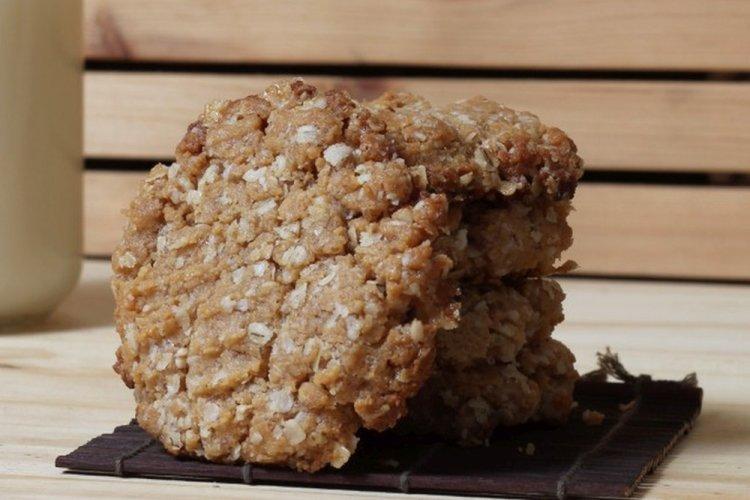 Постное печенье с арахисовой пастой и кокосовой стружкой