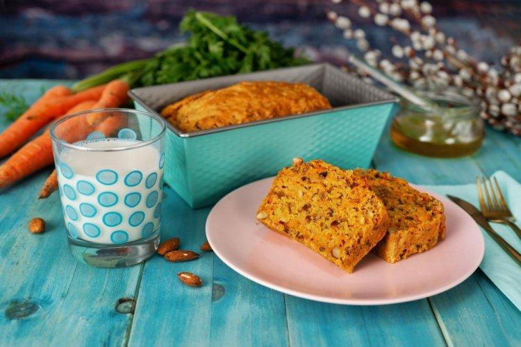 Морковный кекс с грецкими орехами на рисовой муке
