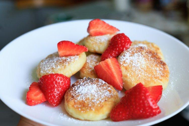 Классические сырники с творогом и манкой