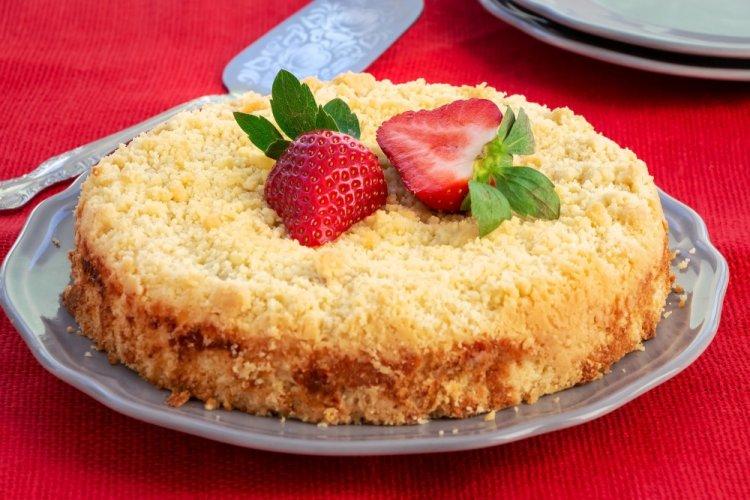 Насыпной пирог с творогом и яблоками