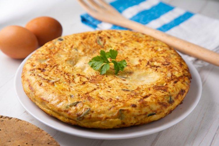 Омлет в духовке с овощами и сыром