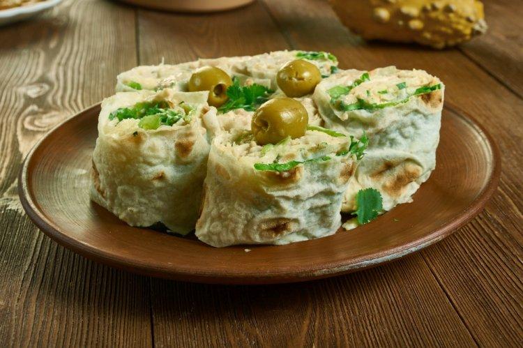 Начинка с печенью трески и огурцом
