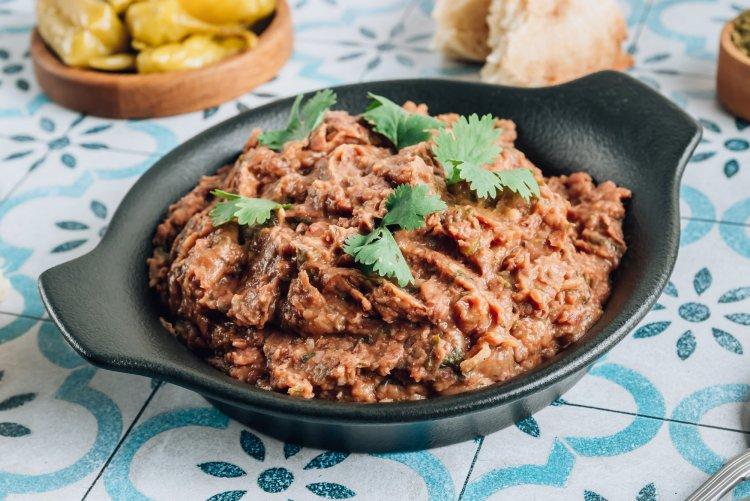 Лобио из красной консервированной фасоли по-грузински