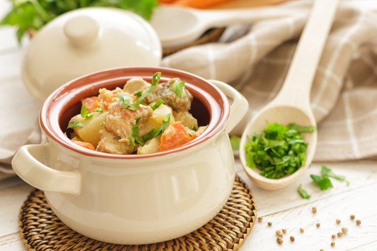 Свинина с картошкой в горшочках в аэрогриле