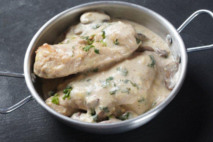 Сливочный соус с белым вином для курицы