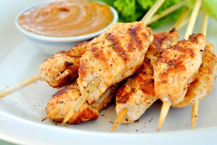 Медовый соус с арахисовой пастой и лаймом для курицы