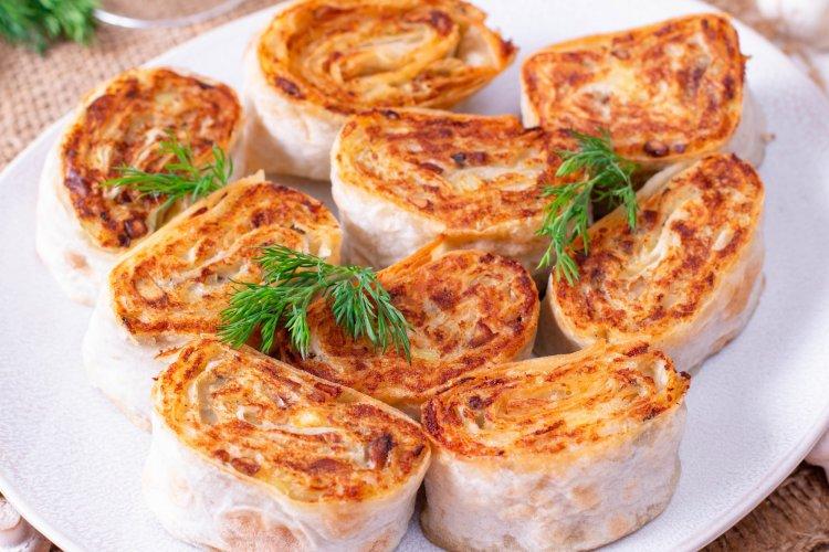 Рулетики-пеньки из лаваша с фаршем в аэрогриле