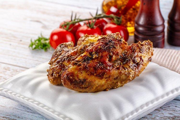 Крылья индейки в кефирном маринаде в духовке