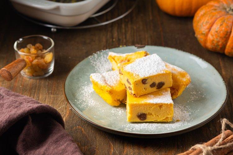 Запеканка из тыквы с манкой и изюмом в аэрогриле