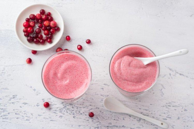 Взбитая манная каша с ягодами21