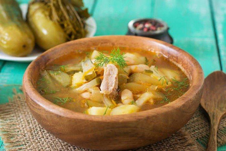 Гороховый суп с солеными огурцами - рецепты