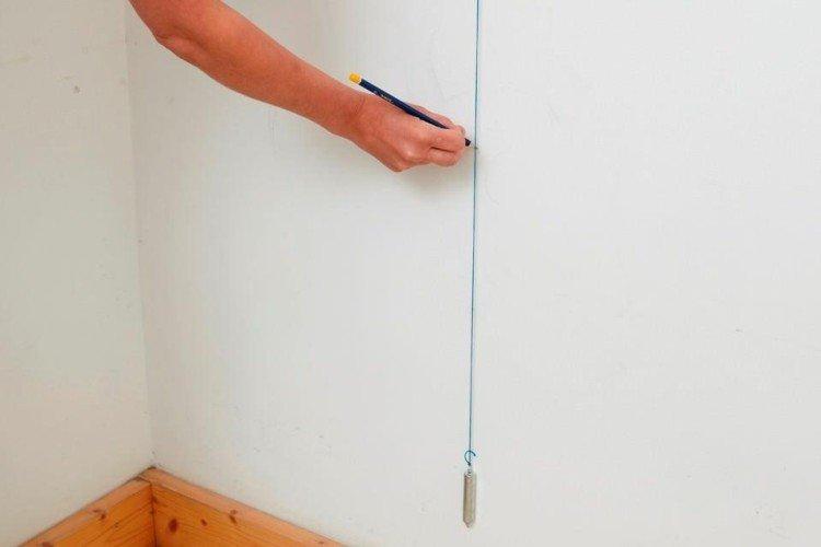 Разметка стен - Как клеить флизелиновые обои