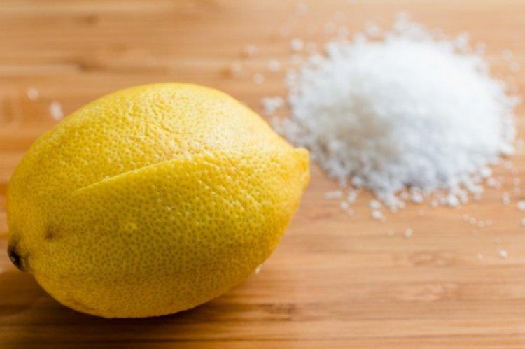 Как очистить чайник от накипи лимонной кислотой