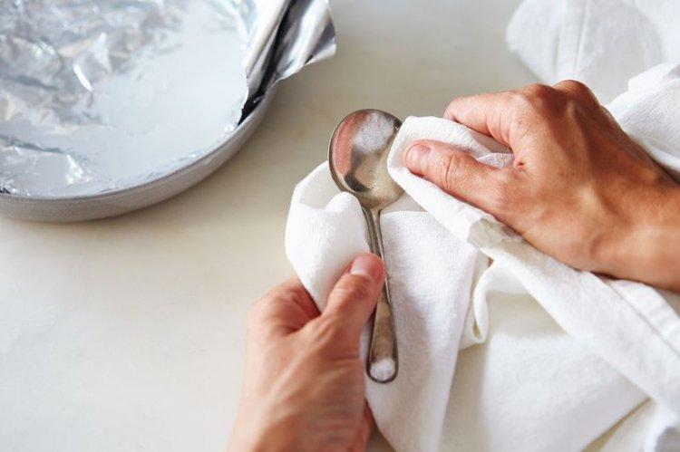 Как почистить столовое серебро в домашних условиях
