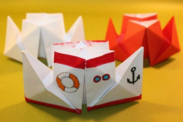 Двухтрубный кораблик оригами из бумаги своими руками