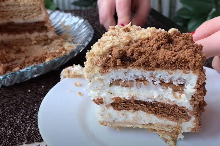 Торт «Сметанник»: простой и бюджетный десерт