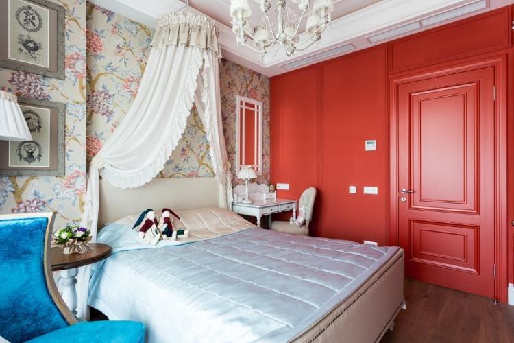 Красный цвет в интерьере спальни - фото