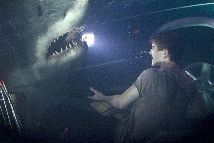 Цунами 3D - Лучшие фильмы про акул