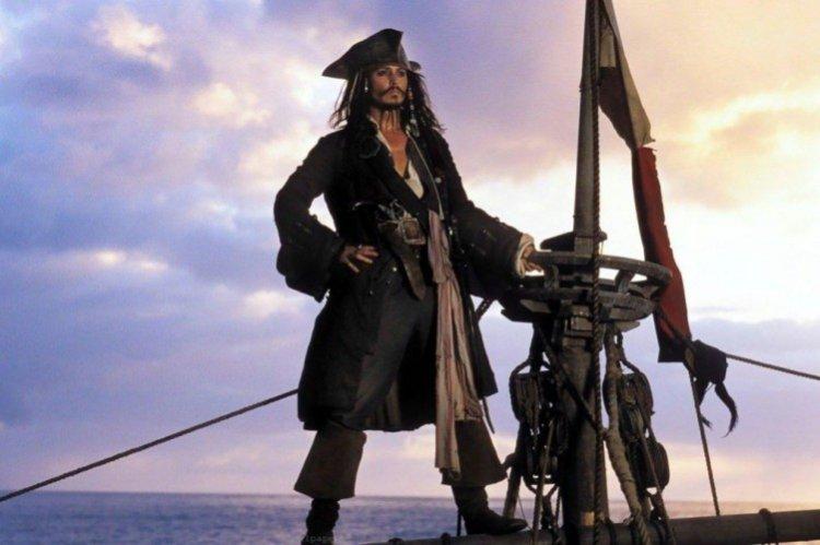 Пираты Карибского моря проклятие Чёрной жемчужины - Лучшие фильмы про пиратов
