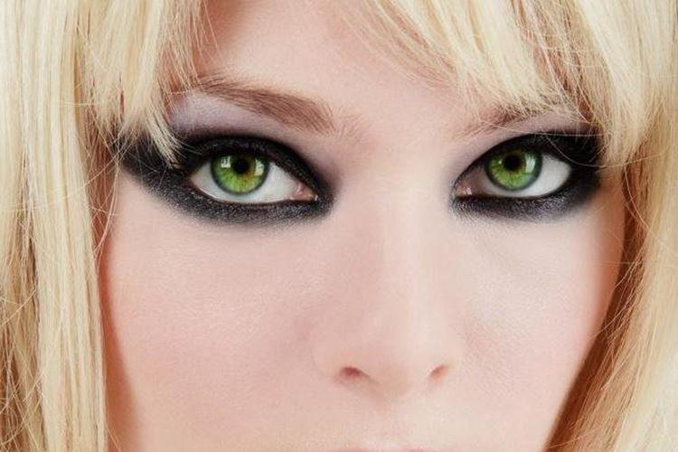 Черные смоки-айс - Ошибки макияжа для зеленых глаз