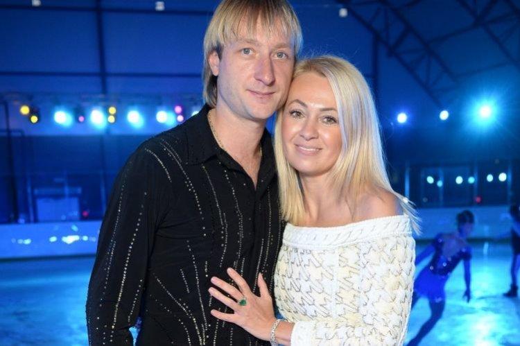 Яна Рудковская и Евгений Плющенко Яна Рудковская и Евгений Плющенко