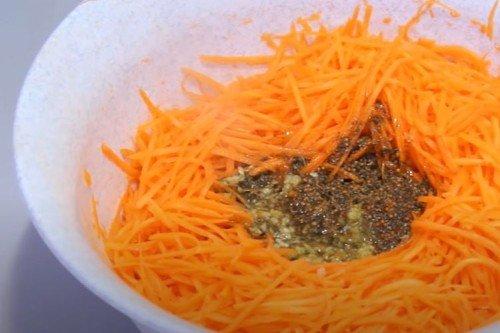 Домашняя морковь по-корейски - классический рецепт пошагово
