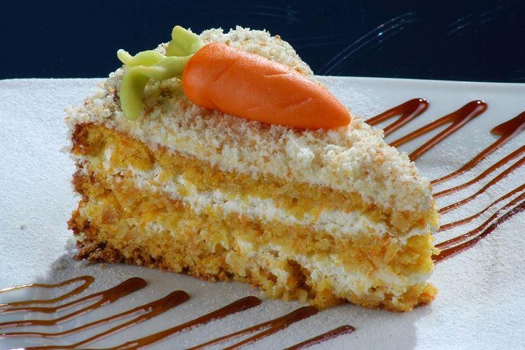 Морковный торт: 12 простых и вкусных рецептов