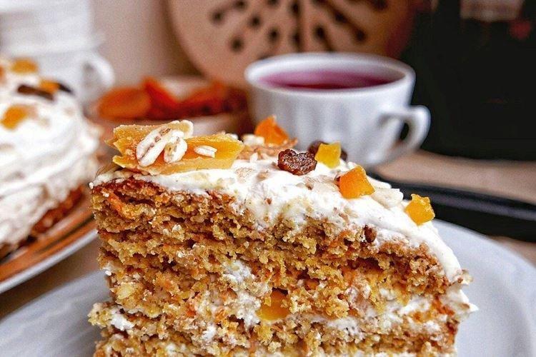 Морковный торт с сухофруктами - рецепты