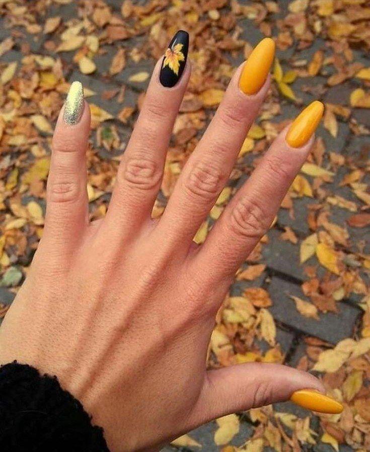 Осенний маникюр 2020 на длинные ногти - фото