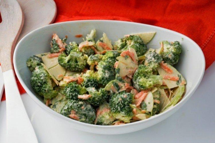Овощной салат со сметаной - рецепты