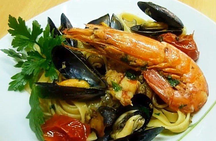 Итальянская паста с морепродуктами - рецепт пошагово с фото