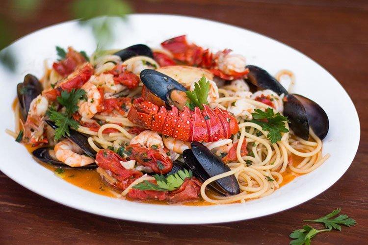 Спагетти с мидиями и креветками - Паста с морепродуктами рецепты