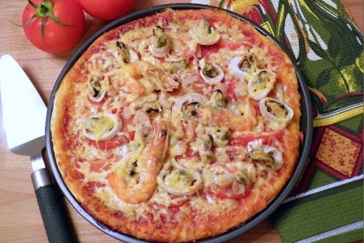 Пицца с морепродуктами - Рецепт пиццы в духовке в домашних условиях