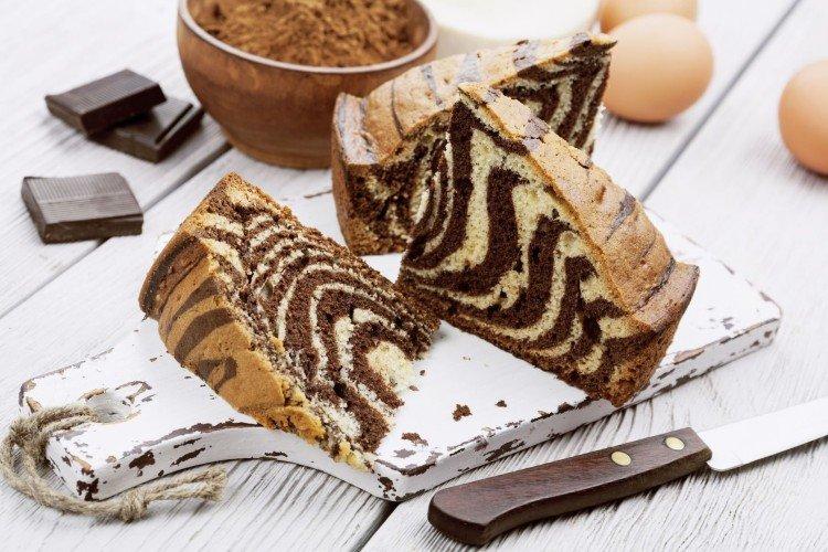 Пирог «Зебра» классический на сливках - рецепты