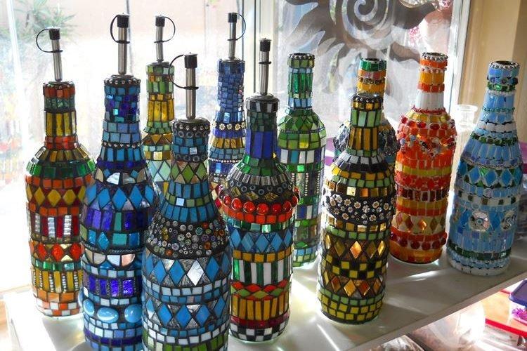Мозаичные бутылки - Поделки своими руками из всякой всячины