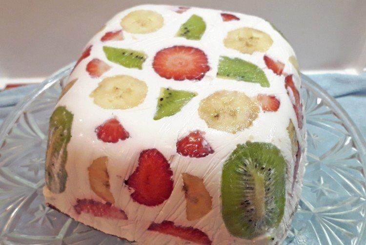 Торт «Сметанковый с фруктами» в домашних условиях - рецепты