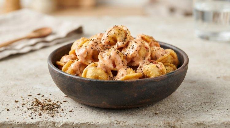 Пельмени, жаренные с кетчупом и майонезом