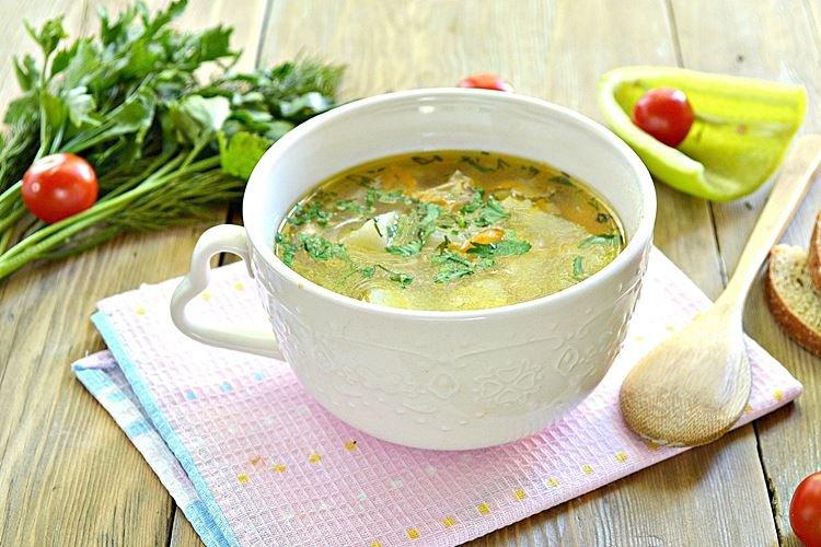Рыбный суп из консервированной сайры с зеленью - рецепты