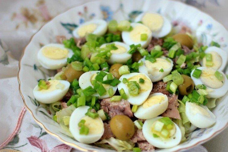 Салат с печенью трески и оливками - рецепты
