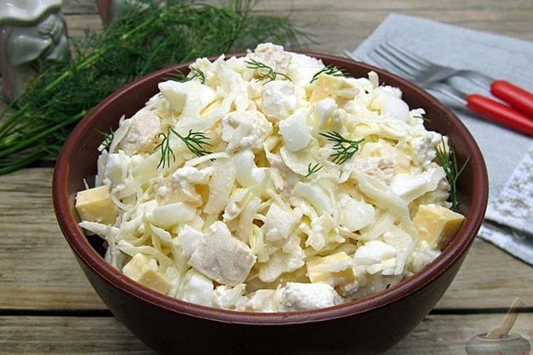 Салат из свежей капусты и сыра - рецепты