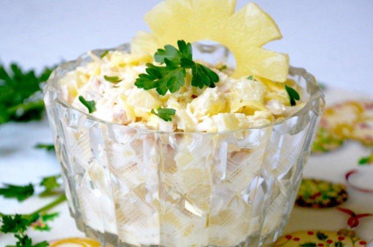 Салат с курицей ананасом и картофелем - рецепты
